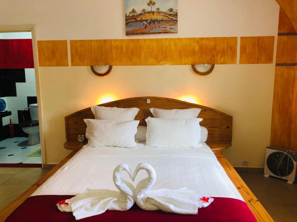 Petite Flower Guest House Talata-maty Exteriér fotografie